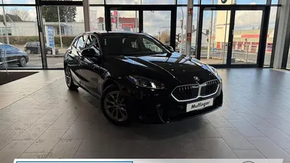 Schwarz Gebraucht 2025 BMW 118 Shadowline Kleinwagen | 31.890 € (Fairer Preis)