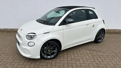 Gebraucht 2024 Abarth 500C Cabrio | 25.890 € (Fairer Preis)