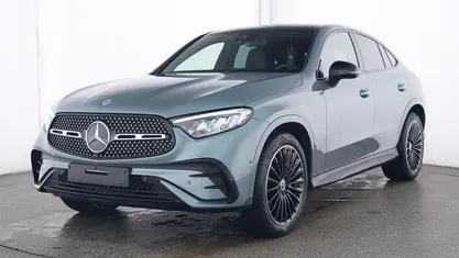 Gebraucht Mercedes GLC300 AMG 269 PS (197 kW) 2025 Silber Coupé