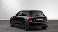 Midnight black Gebraucht 2022 Mini Cooper SE Kleinwagen | 17.890 € (Fairer Preis)