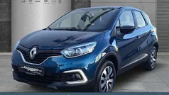 Grün Gebraucht 2017 Renault Captur Expression SUV | 10.990 € (Fairer Preis)