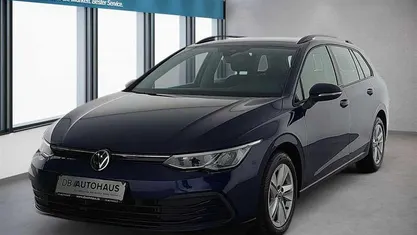 Gebraucht VW Golf VIII Life 110 PS (80 kW) 2023 Blau Kombi