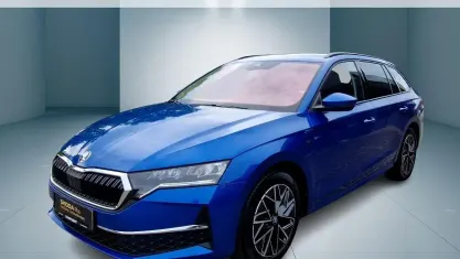 Gebraucht Skoda Octavia Tour 150 PS (110 kW) 2025 Raceblau metallic Kombi
