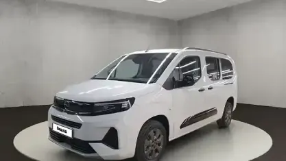 Neu Opel Combo 131 PS (96 kW) 2026 Kaolin weiß (u) Van / Kleinbus