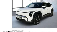 Weiss Neu 2025 Kia EV3 3 SUV | 36.589 € (Fairer Preis)