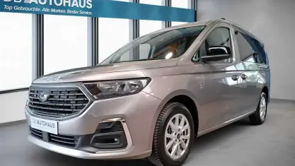 Gebraucht Ford Grand Tourneo Connect Titanium 122 PS (89 kW) 2024 Silber Van / Kleinbus