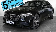 Metalliclack obsidianschwarz Gebraucht 2025 Mercedes E450 AMG Limousine | 93.390 € (Fairer Preis)