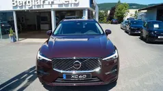 Mulberry red Gebraucht 2025 Volvo XC60 Core SUV | 52.890 € (Fairer Preis)