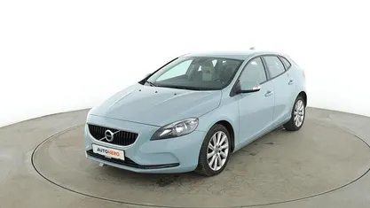 Gebraucht Volvo V40 122 PS (89 kW) 2016 Blau Limousine