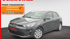Grau ((prg) perennialgrau met.) Gebraucht 2021 Kia Rio Edition 7 Limousine | 9.979 € (Fairer Preis)