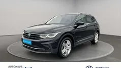 Deep black perleffekt Gebraucht 2023 VW Tiguan Move SUV | 35.360 € (Fairer Preis)
