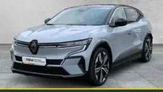 Rafalgrau, dach in schwarz Gebraucht 2023 Renault Mégane Iconic Limousine | 32.890 € (Fairer Preis)