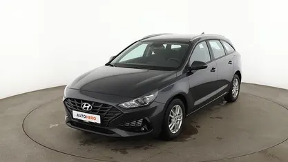 Gebraucht Hyundai i30 Select 120 PS (88 kW) 2020 Grau Kombi