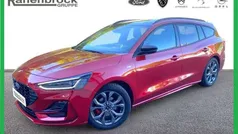 Fantasticred Gebraucht 2024 Ford Focus ST-Line X Kombi | 27.490 € (Fairer Preis)