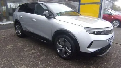Gebraucht Opel Grandland X 194 PS (142 kW) 2025 SUV