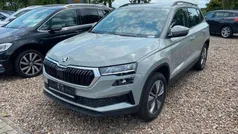 Grau Gebraucht 2024 Skoda Karoq Selection SUV | 35.950 € (Fairer Preis)