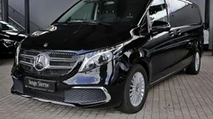 Obsidianschwarz Gebraucht 2023 Mercedes V300 Avantgarde Edition Van / Kleinbus | 65.969 € (Fairer Preis)