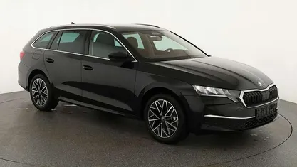 Gebraucht 2025 Skoda Octavia Selection Kombi | 31.184 € (Guter Preis)
