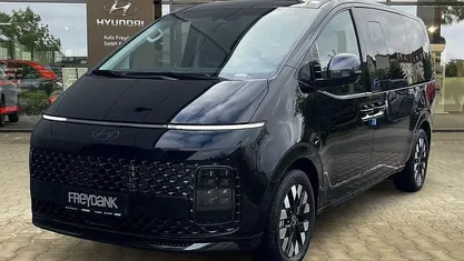 Gebraucht Hyundai Staria 224 PS (164 kW) 2025 Van / Kleinbus