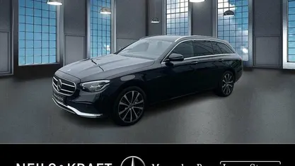 Schwarz Gebraucht 2022 Mercedes E300 Avantgarde Kombi | 36.440 € (Fairer Preis)