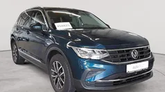 Nightshade blue metallic Gebraucht 2021 VW Tiguan Life SUV | 24.990 € (Guter Preis)