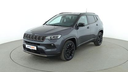 Usado Jeep Compass Limited 60 HP (44 kW) 2022 Cinzento SUV