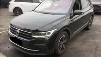 Schwarz Gebraucht 2021 VW Tiguan Active SUV | 29.912 € (Fairer Preis)