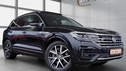 Gebraucht VW Touareg R-line 421 PS (309 kW) 2019 Deep black perleffekt SUV