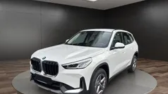 Alpinweiss iii Neu 2025 BMW X1 Efficient Dynamics SUV | 45.590 € (Fairer Preis)