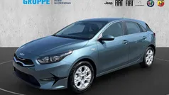 Yucca stahlgrau Gebraucht 2024 Kia Ceed Vision Limousine | 21.490 € (Fairer Preis)