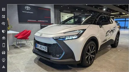 Gebraucht Toyota C-HR Team 223 PS (164 kW) 2024 Platinumweiss perleffekt/schwarz SUV