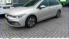 Ivory silver metallic Gebraucht 2024 VW Golf VIII Move Kombi | 27.770 € (Fairer Preis)