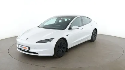 Gebraucht Tesla Model 3 Long Range RWD 235 kW (320 PS) 2025 Weiß Limousine