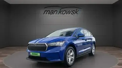 Käytetty Skoda Enyaq iV Loft 108 kW (148 HP) 2023 Sininen Katumaasturi