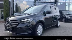 Gebraucht 2024 Mercedes T180 Progressive Van / Kleinbus | 29.990 € (Fairer Preis)