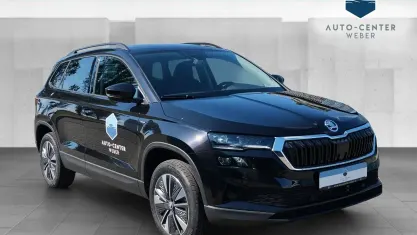 Gebraucht Skoda Karoq Tour 150 PS (110 kW) 2026 Blackmagic perleffekt SUV