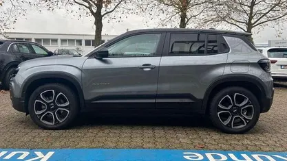 Usado Jeep Avenger EV 114 kW (156 HP) 2023 Cinzento SUV
