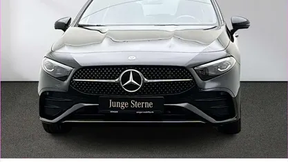 Gebraucht Mercedes A200 AMG 163 PS (119 kW) 2025 Schwarz Limousine