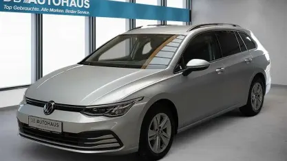 Gebraucht VW Golf VIII Life 110 PS (80 kW) 2024 Silber Kombi
