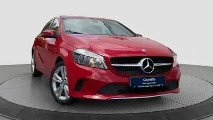 Occasion Mercedes A180 Urban 122 ch (89 kW) 2015 Rouge Berline