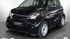 Schwarz Gebraucht 2021 Smart ForTwo Electric Drive Kleinwagen | 9.490 € (Fairer Preis)