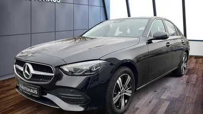 Schwarz Gebraucht 2023 Mercedes C400 Avantgarde Limousine | 38.290 € (Guter Preis)
