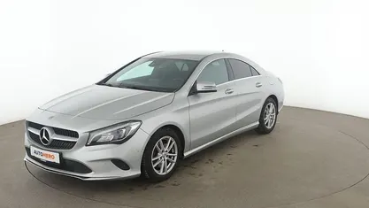 Gebraucht Mercedes CLA180 Urban 122 PS (89 kW) 2018 Grau Limousine