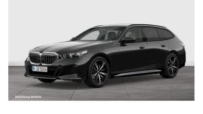 Gebraucht BMW 520 M Sport 360 PS (264 kW) 2025 Black sapphire Kombi