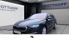 Gebraucht 2024 Skoda Octavia Selection Kombi | 27.443 € (Fairer Preis)