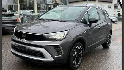 Gebraucht Opel Crossland Elegance 110 PS (80 kW) 2023 Grau (mondstein grau / vulkan grau) SUV