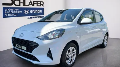 Gebraucht Hyundai i10 Select 63 PS (46 kW) 2025 Weiß Kleinwagen