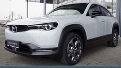 Weiß ceramic metallic 3tone Gebraucht 2021 Mazda MX30 Comfort SUV | 15.989 € (Fairer Preis)
