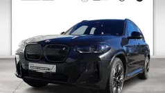 Grau Gebraucht 2023 BMW iX3 M Sport SUV | 52.970 € (Fairer Preis)