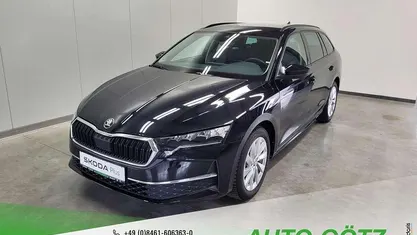 Blackmagic perleffekt (metallic) Gebraucht 2024 Skoda Octavia Selection Kombi | 27.980 € (Superpreis)